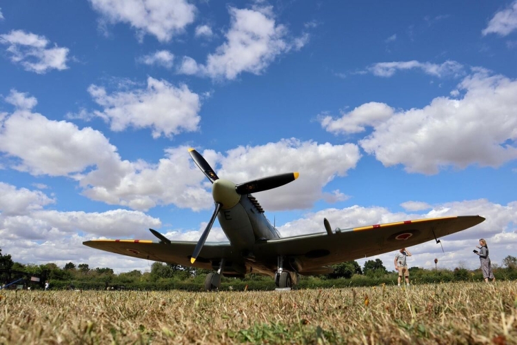 Documentaire `Flying Officer Mervyn Wheatley`